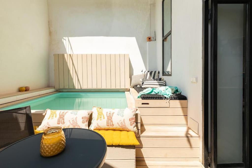 דירות ולנסיה Cozy Loft Patio+Pool +Wifi מראה חיצוני תמונה
