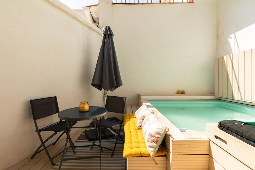 דירות ולנסיה Cozy Loft Patio+Pool +Wifi מראה חיצוני תמונה